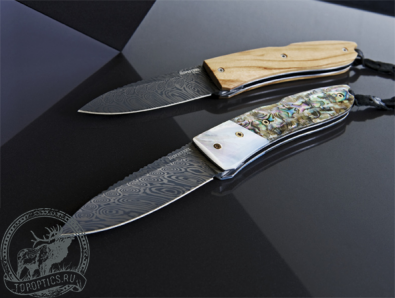 Нож LionSteel Opera (лезвие 74 мм, дамаск, рукоять оливковое дерево) #8800D UL