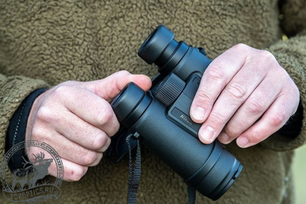 Бинокль Nikon Monarch M5 10x42